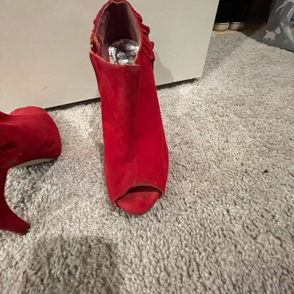 If red is your color, these aren’t very comfortable open toed